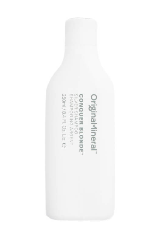 O&M Conquer Blonde Šampón 250 ml